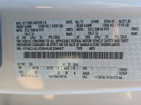 Used 2017 Ford Escape Titanium image 36