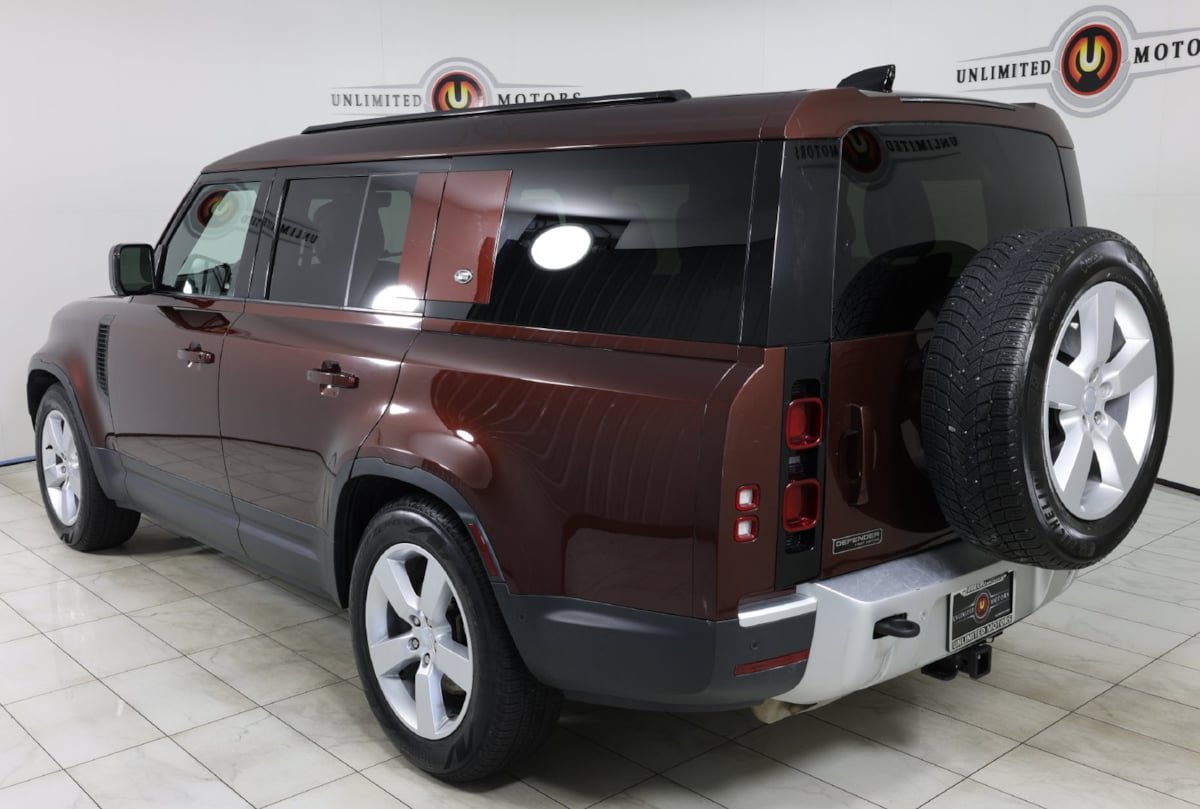 Used 2023 Land Rover Defender 130 First Edition AWD/4WD image 4