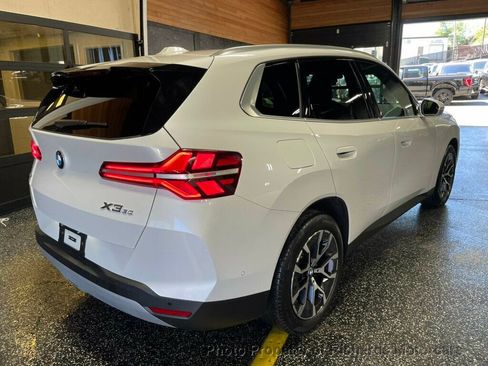 Used 2025 BMW X3 xDrive30i AWD/4WD image 3