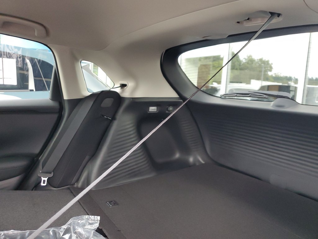 New 2027 Honda HR-V LX image 8