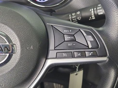 Used 2019 Nissan Rogue S image 30