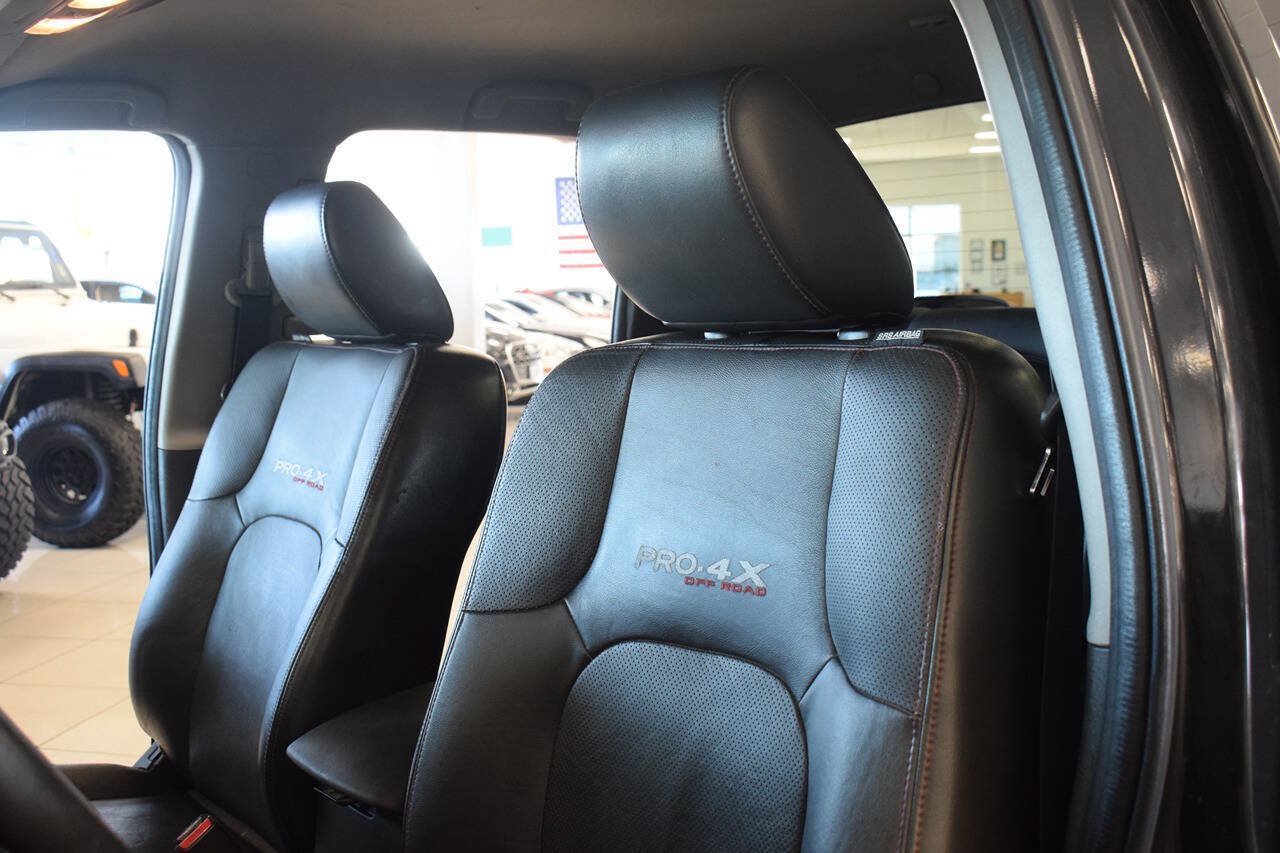 Used 2010 Nissan Frontier PRO-4X w/ Pro-4x Value Truck Pkg AWD/4WD image 37
