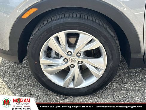 Certified 2024 Buick Encore GX Preferred w/ Comfort Package FWD image 9