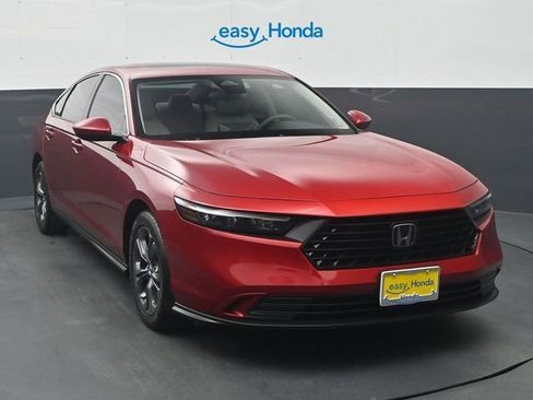Used 2023 Honda Accord EX image 2