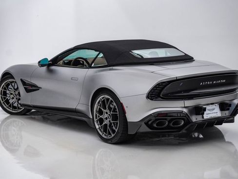 Used 2026 Aston Martin Vanquish Convertible RWD image 8
