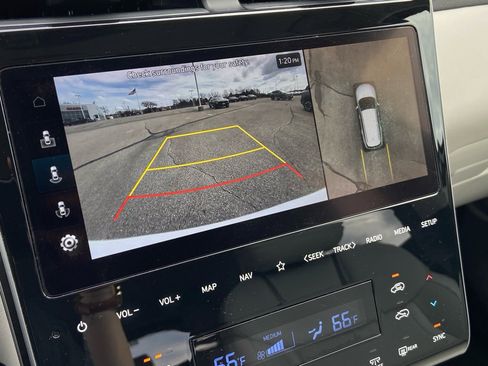 Used 2023 Hyundai Tucson Limited image 25