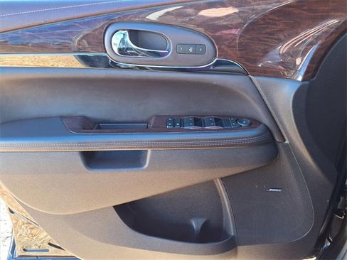 Used 2014 Buick Enclave Leather w/ Trailering Provision Package image 17