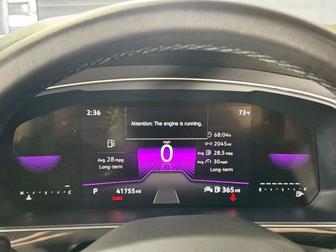 Used 2023 Volkswagen Tiguan SE R-Line image 14