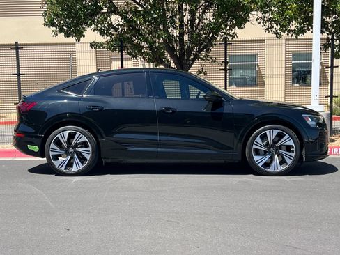 Used 2024 Audi Q8 e-tron Prestige w/ Prestige Package AWD/4WD image 7
