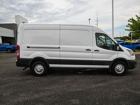 Used 2025 Ford Transit 250 148 Medium Roof Extended AWD w/ Load Area Protection Package image 3