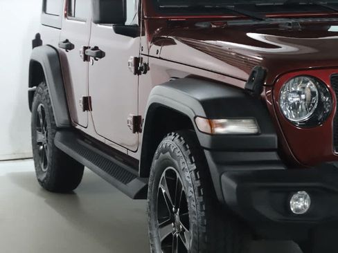 Used 2021 Jeep Wrangler Unlimited Sport AWD/4WD image 8