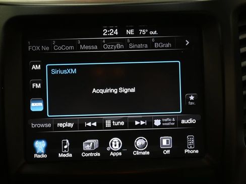 Used 2014 Jeep Cherokee Trailhawk w/ Cold Weather Group AWD/4WD image 15