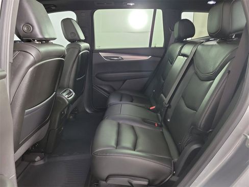 Certified 2024 Cadillac XT6 Luxury w/ LPO, Floor Liner Package image 12