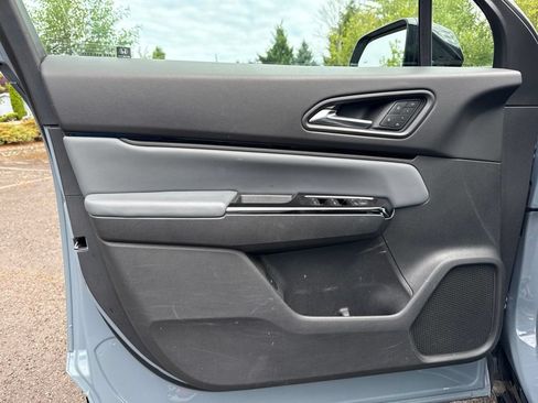 Used 2025 Honda Prologue Touring image 19