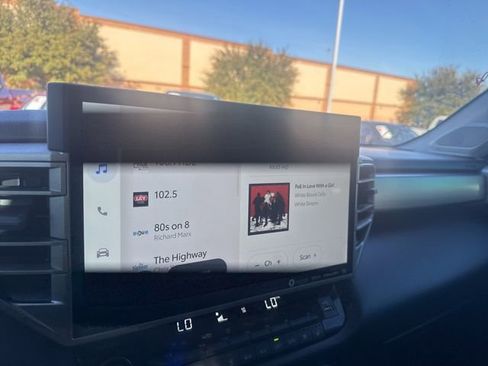 Used 2024 Toyota Tundra Limited image 11