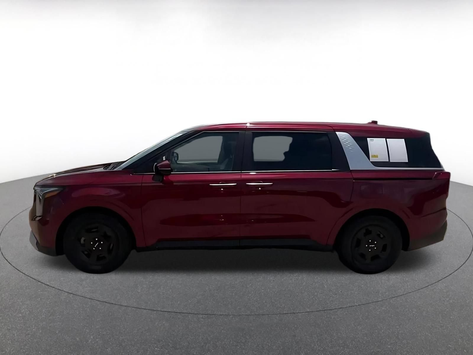 Used 2026 Kia Carnival FWD image 8