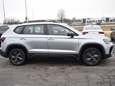 Certified 2025 Volkswagen Taos S image 5