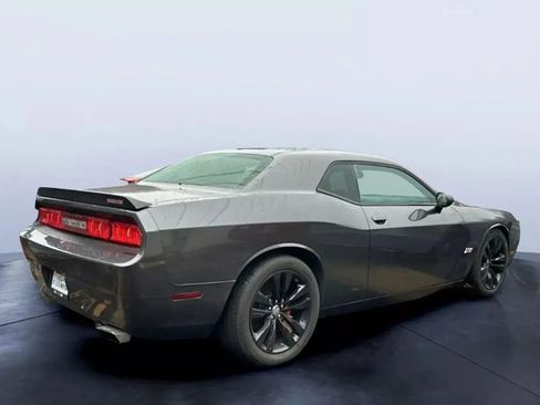 Used 2014 Dodge Challenger SRT8 image 5