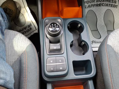 Used 2022 Ford Maverick XLT FWD image 12