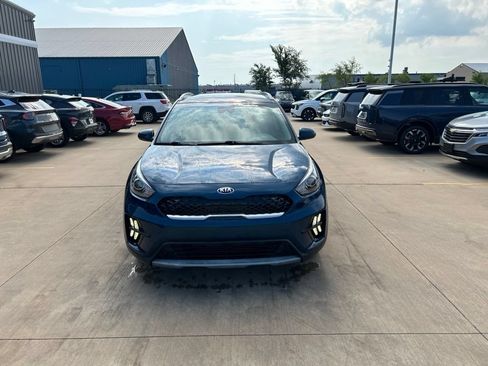 Used 2020 Kia Niro LXS FWD image 5