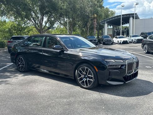New 2025 BMW 760i xDrive image 2
