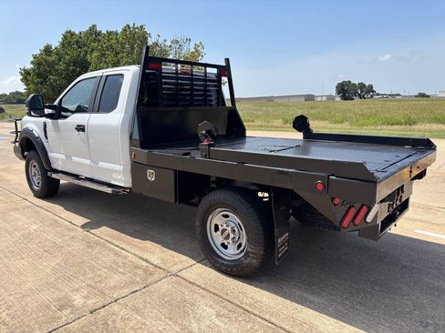 Used 2017 Ford F350 XL AWD/4WD image 5