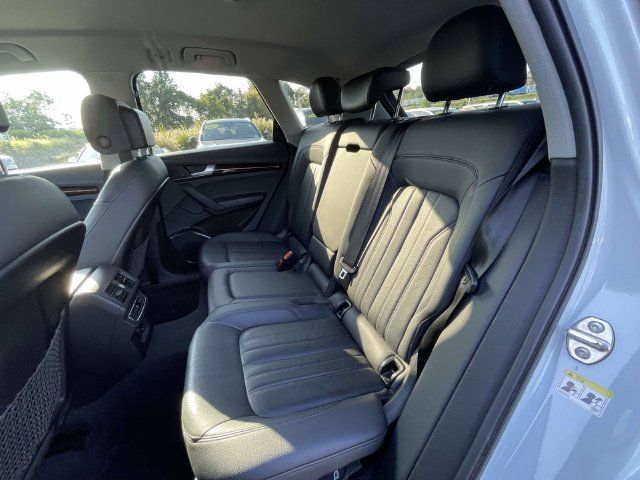 Used 2020 Audi Q5 2.0T Premium AWD/4WD image 13