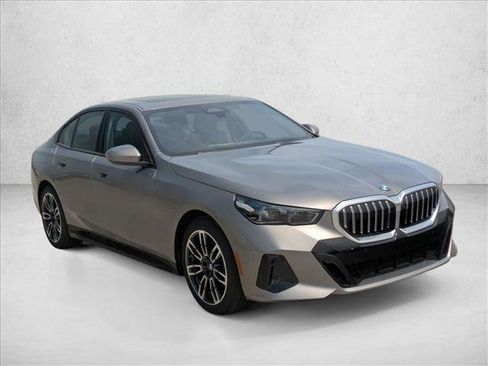 New 2026 BMW 530i xDrive AWD/4WD image 7