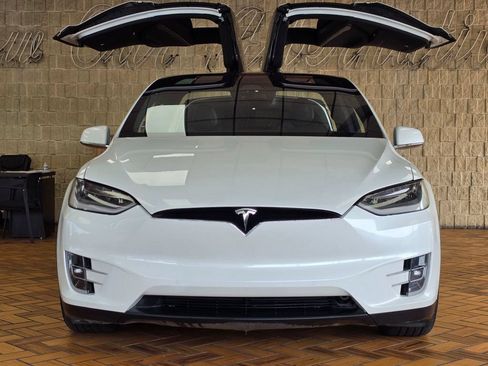 Used 2020 Tesla Model X Long Range AWD/4WD image 3