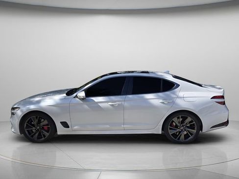 Used 2023 Genesis G70 3.3T w/ Sport Prestige Package RWD image 5