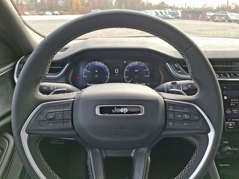 New 2025 Jeep Grand Cherokee Laredo X image 14