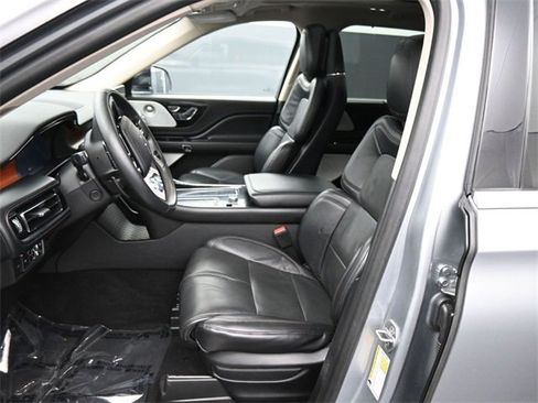 Used 2021 Lincoln Aviator Reserve w/ Equipment Group 202A image 23