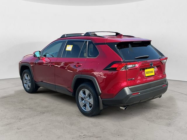 Certified 2022 Toyota RAV4 XLE w/ XLE Grade Weather Package AWD/4WD image 7