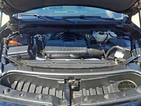 Used 2024 Chevrolet Tahoe Premier AWD/4WD image 32