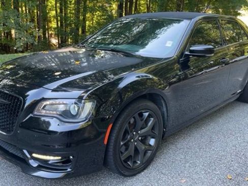 Used 2021 Chrysler 300 S w/ S Model Appearance Package RWD image 1