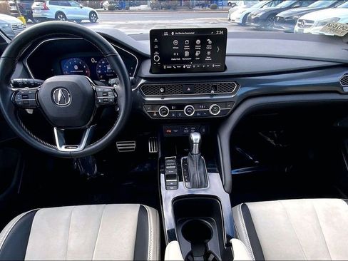 Used 2023 Acura Integra A-Spec image 16