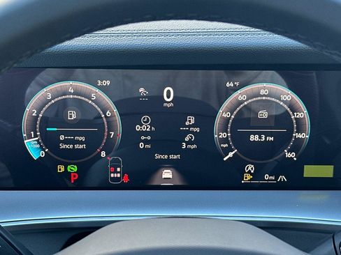 New 2026 Volkswagen Tiguan SE R-Line image 23