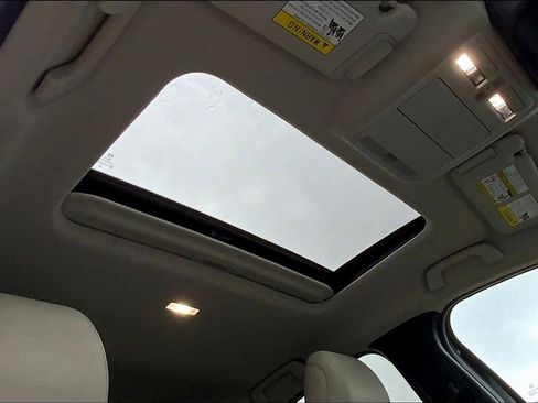 Used 2024 MAZDA CX-30 AWD 2.5 S w/ Preferred Package image 13