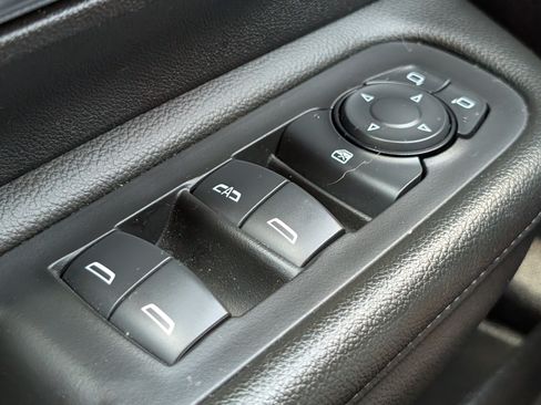 Used 2024 GMC Terrain SLE FWD image 20