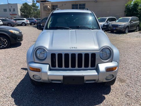 Used 2004 Jeep Liberty Limited w/ Trailer Tow Group AWD/4WD image 3