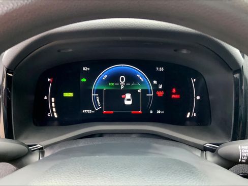 Used 2025 Toyota Camry LE FWD image 25
