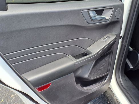 Certified 2022 Ford Escape SEL w/ Technology Package image 8