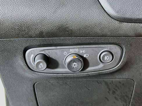 Used 2021 Buick Encore GX Select FWD image 10