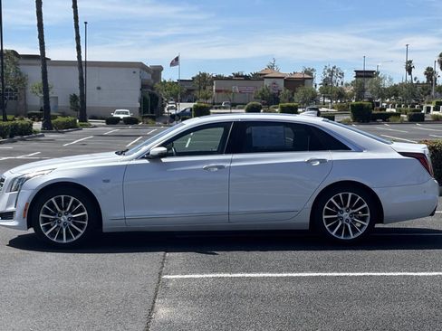 Used 2018 Cadillac CT6 Luxury AWD/4WD image 4