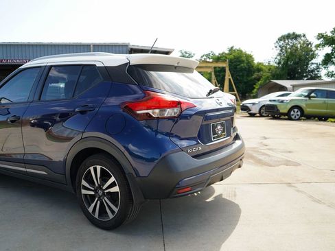 Used 2019 Nissan Kicks SR w/ SR Premium Package FWD image 21