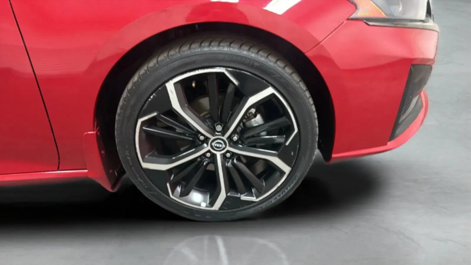 Used 2023 Nissan Altima 2.5 SR FWD image 26