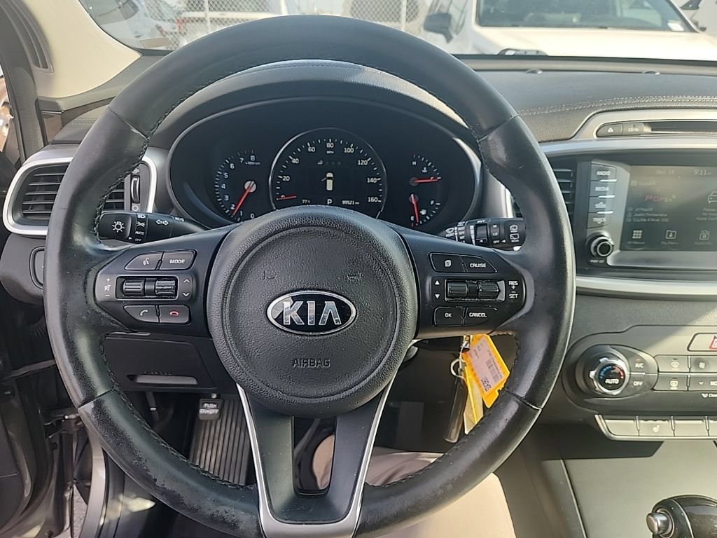 Used 2017 Kia Sorento LX w/ LX V6 Convenience Package FWD image 22