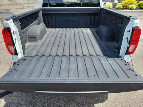 Used 2022 GMC Sierra 1500 Elevation AWD/4WD image 7