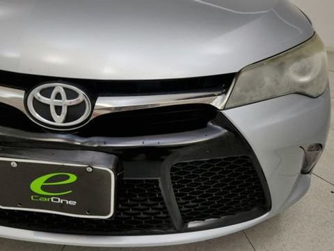 Used 2015 Toyota Camry XSE FWD image 25