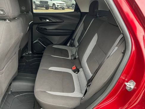 Used 2023 Chevrolet TrailBlazer LT w/ Convenience Package image 17
